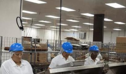 世界上最神秘的工廠:上班時間不準上廁所,員工被迫穿“尿不濕”!